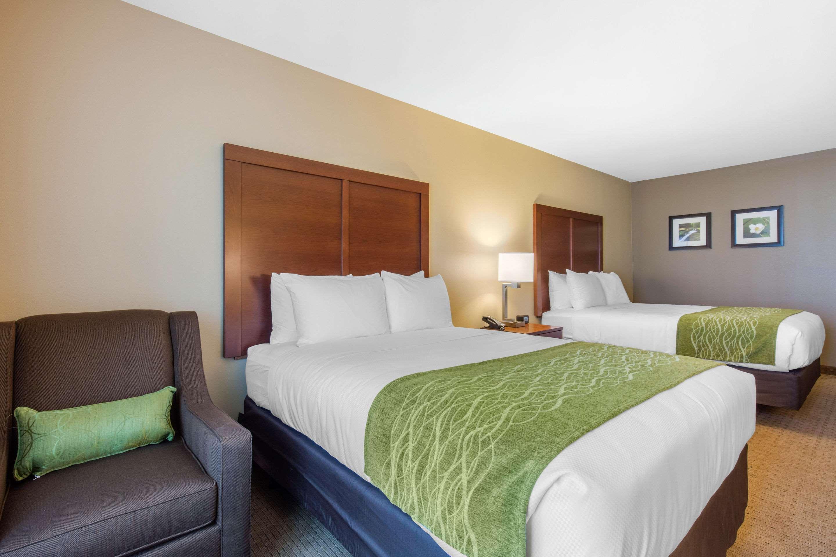 Comfort Inn & Suites At Crossplex Village Birmingham Eksteriør billede