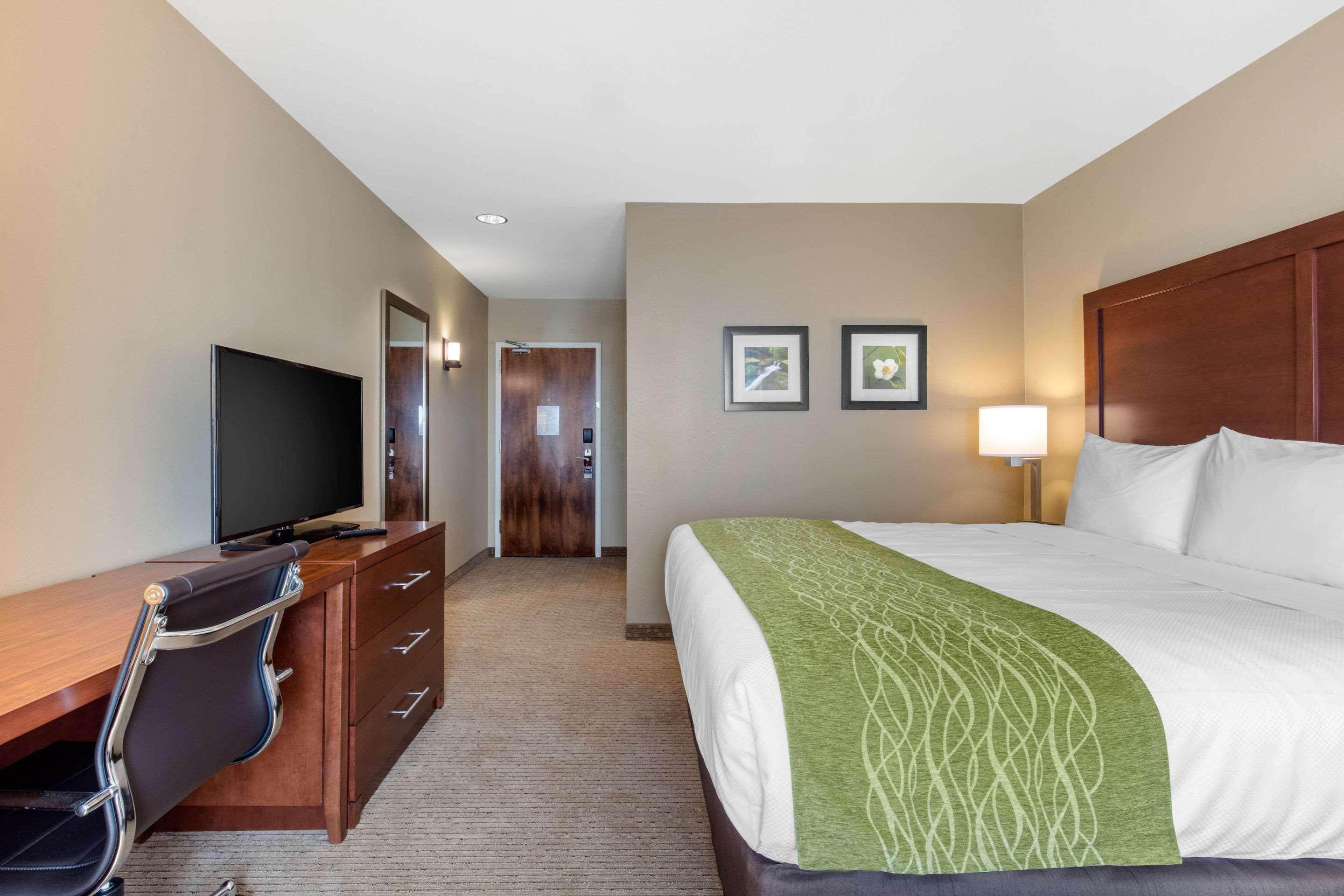 Comfort Inn & Suites At Crossplex Village Birmingham Eksteriør billede