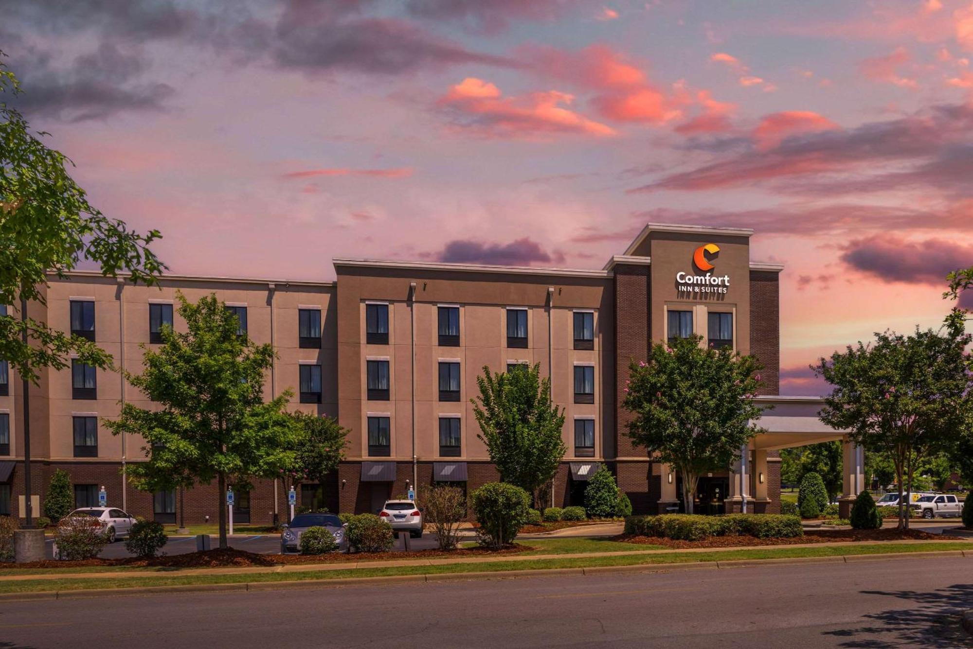 Comfort Inn & Suites At Crossplex Village Birmingham Eksteriør billede